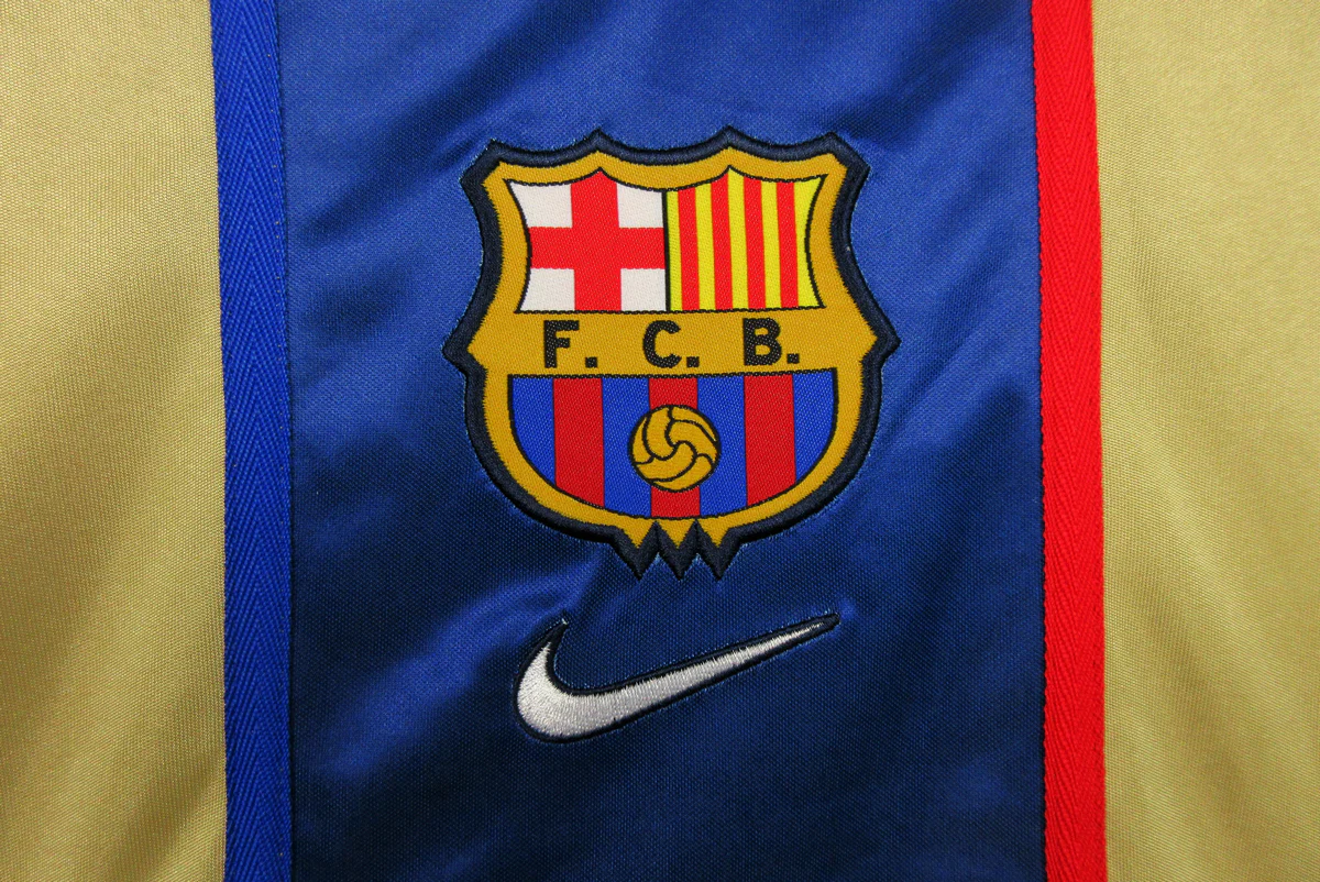 FC Barcelona 2002/03 (Away) - Image 3